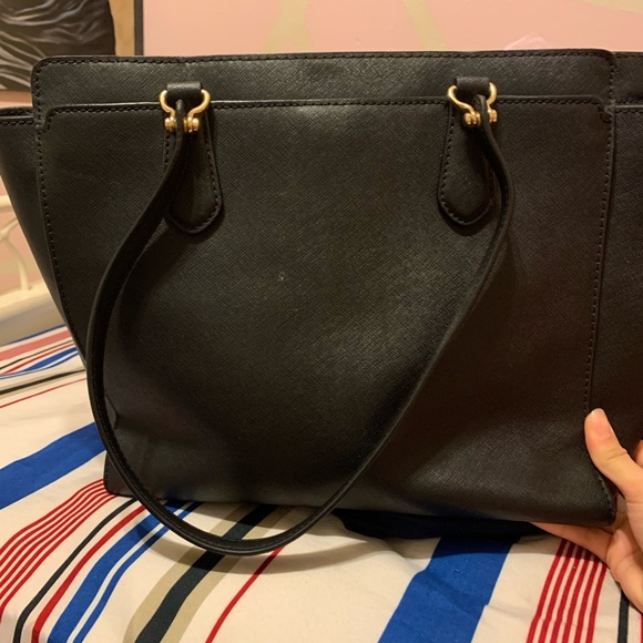 Michael Kors handbag - Picture 2 of 4